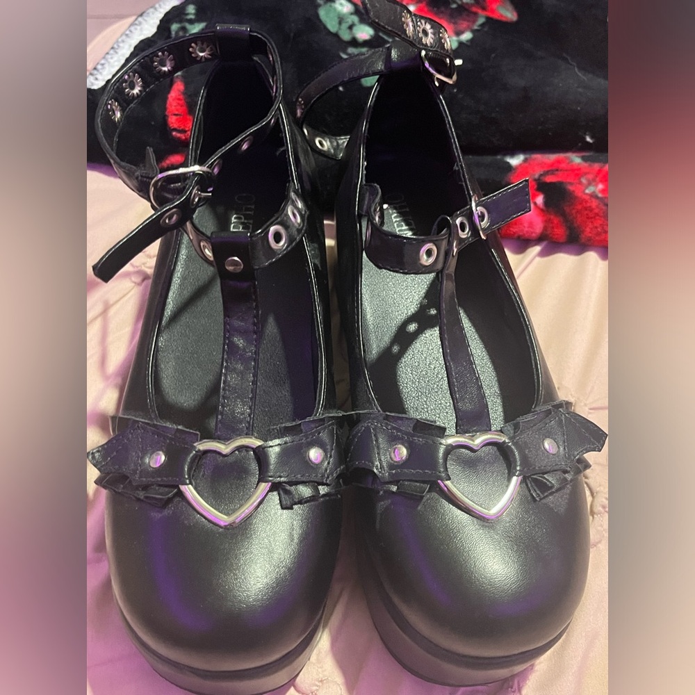 Black mary janes